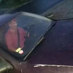 ФОТО - В Шымкенте глухонемой таксист бесплатно возит людей 