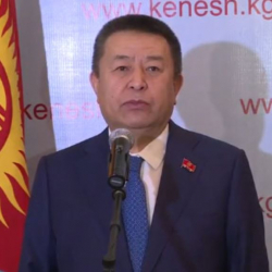 Турсунбеков: Орус делегациясы президенттикке талапкерлерди көрүү үчүн келген жок