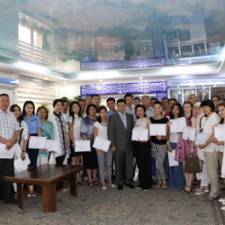 ФОТО - В Кыргызпатенте вручены сертификаты слушателям краткосрочных обучающих курсов