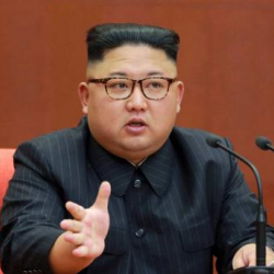 Ким Чен Ын: «Ядролук куралдардын кнопкасы үстөлүбүздүн үстүндө. Бул коркутуу эмес чындык»