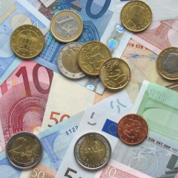 Европа биримдиги билим берүү тармагын өнүктүрүүгө 10 миллион евро бөлдү