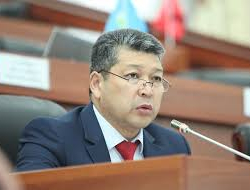 Жогорку Кеңештин депутатынын Ноокаттагы үйүнөн 4-январь күнү 2 курал уурдалгандыгы тууралуу маалымат тараган