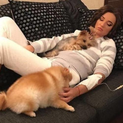 Ольга Бузова под капельницей взбудоражило наркологов: россияне в опасности