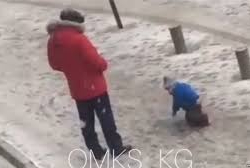 Кубат Оторбаев: «Решение Октябрьского райсуда, который отпустил чиновника, пнувшего своего ребенка, – несправедливое»