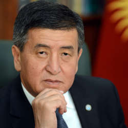 Кыргызстан менен Тажикстандын Президенттери өлкөлөр ортосунда дипломатиялык мамилелер орнотулгандыгынын 25 жылдыгына байланыштуу куттуктоо телеграммалар менен алмашышты