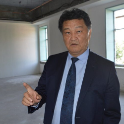 Батыралиев эми "Whatsapp" менен баарлашат