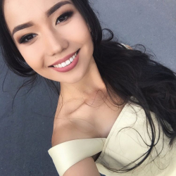 СҮРӨТ- “Despacito” ырын аткаркан Толгонай Арзыкеева дин жолуна түштү