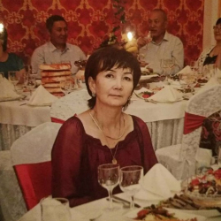 Изумрудхан Токсонбаева, экстрасенс: "Жазында активисттер көтөрүлүп, айрымдары камакка алынат. Кытай тараптан кол салуу болот..."