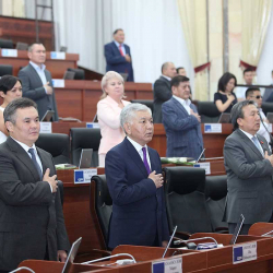 Жогорку Кеӊеш Бишкек ЖЭБдеги авариянын кесепеттерин жоюу боюнча токтомду негиз катары кабыл алды