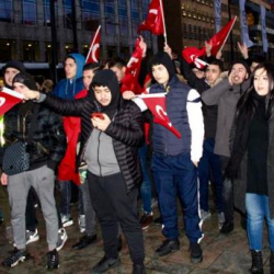 Нидерландияда ПЙД/ПККга каршы митинг өткөрүлдү