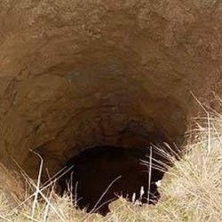 4 жашар бала кудукка түшүп кетип, чарчап калды