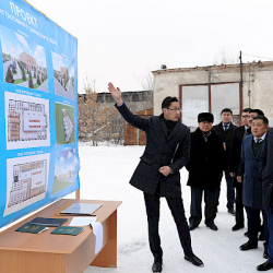 Сапар Исаков МКК алдындагы Транспорттук каражаттарды жана айдоочулук курамды каттоо департаментинин иши менен таанышты 