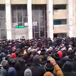 Миңдеген Тогуз-Торолуктар митингге чыкты