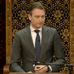 Калп айткан министр ордунан кетти