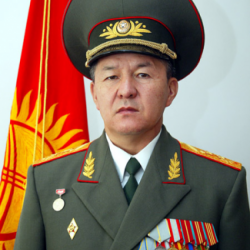 Исмаил Исаков, генерал-лейтенант, коопсуздук кеңешинин мурдагы катчысы: “Коопсуздук кеңешинде көтөрүлгөн маселелерди аягына чейин чыгарганга Жээнбековдун күчү жетет”