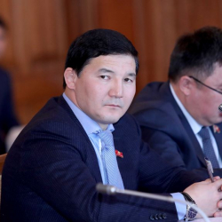 Депутат Асылбек уулу Дамирбектин Казакстанда кармалышы боюнча “Кыргызстан” фракциясынын билдирүүсү
