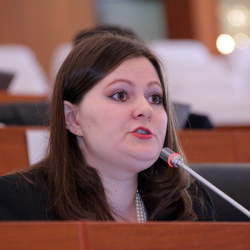 Наталья Никитенконун оюу боюнча Гидромет кызматы аба ырайы тууралуу маалыматты Googleдан алат