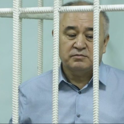 Бийлик Алмазбек Атамбаевсиз Текебаевдин тагдырын чече албайт