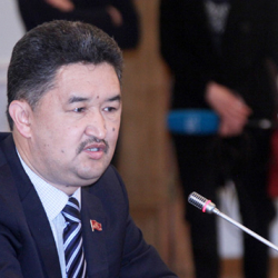 Батырбеков деги бир нерсе билеби?...