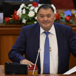 Уялчаак «Шрек» убайымга батканда...