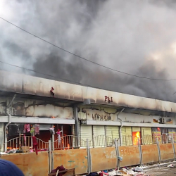 Ош базарындагы өрттө жабыркаган 150 ишкердин 74нүн гана патенти бар экендиги аныкталды