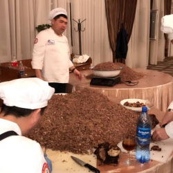 1 тонна беш бармакка эт туурала баштады