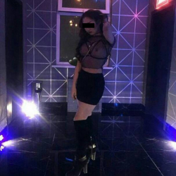 СҮРӨТ- Бишкек шаарынын тургуну түнкү клубга жарым жылаңач барууну адатка айлантты