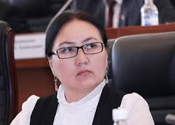 Эркингүл Иманкожоева, экс-депутат: “Бөөдө кырсыктан кудай элибизди сактасын” 