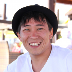 ВИДЕО - Кайрат Примбердиев, ырчы: “Көпчүлүк адамдар ырчыларды көз менен көбүрөөк жактырышат экен”