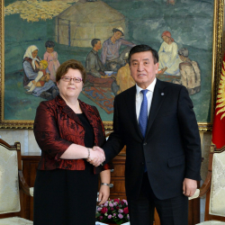 Президент Сооронбай Жээнбеков Германия, Түркия жана Казакстандын Элчилеринен Ишеним грамоталарды кабыл алды