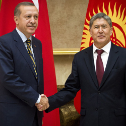 Жээнбеков сапары Атамбаевдин Түркия багытында “чалган боткосун” оңойбу?