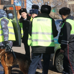 ФОТО - Труп мужчины в железном ящике возле рынка обнаружили в Уральске