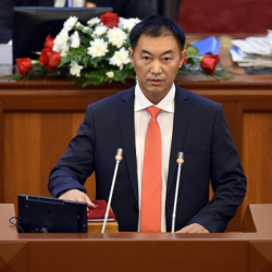 Эмил Токтошевге тил бүттү