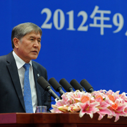 Атамбаевдин кетирген кемчиликтерин тыкыр иликтенишин дайым талап кыла беришибиз зарыл...