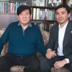 Казактын белгилүү акыны Мухтар Шаханов батирде жашап жүргөн...