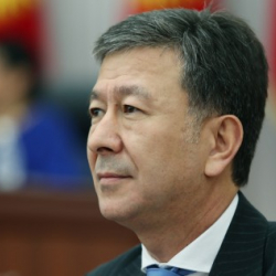 Ооруканага "ок"тийип түшкөн Шадиевди күзөтчү кайтарууда