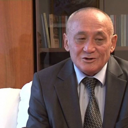 Айылчы Сарыбаев, экономист: "Кытайдан алган насыялар жемкорлордун кулкулуна коюлуп кетүүдө" 