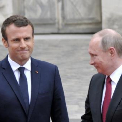 Макрон менен Путиндин сүйлөшүүсү