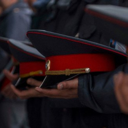 Ошто милиция кызматкери үйлөнүү тоюна бир күн калганда өзүн-өзү атып өлтүрдү