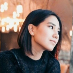 Скончалась выпавшая из окна казахстанская студентка МГИМО