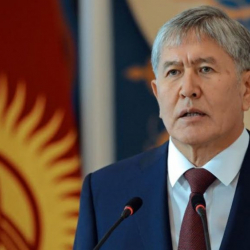 Алмазбек Атамбаев 7 жылдын ичинде доско караганда душманды көп күткөн саясатчы...