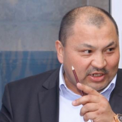 Кожобек Рыспаев, ЖК депутаты: "ТЭЦтин авариясына чейин эле маселе көтөрсөм, Сапар Исаков мени тыйганга аракет жасаган"