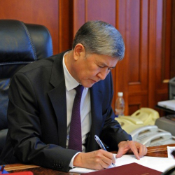 Исхак Масалиев: «Эгерде коррупцияга малынса, экс-президент да мыйзам алдында жооп бериши керек»