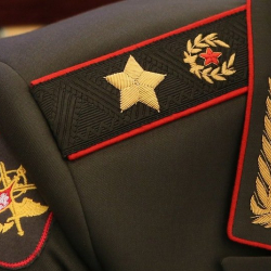 73 жашында дүйнөдөн кайтыш болгон Абибулла Абдугапаровдун жакындарына президент көңүл айтты 