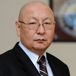 Эмилбек Каптагаев: "Саясатчылардын акталуусу Атамбаевдин биротоло күмжам болуусу" 