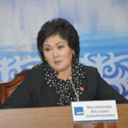 Жеке менчик медициналык борборлор менингитке каршы даарыларды 2-3 миң сомдон сатышуудабы?