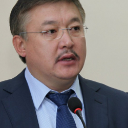 Ахматбек Келдибеков: “Салянова баарын сындырды, талкалап кетти”