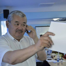 Сабыр Муканбетов: “АШАчылар КСДПны кара-жандарын калкалоочу калкан катары колдонуп бийликке келүүнү, коррупцияны кайрадан гүлдөтүп, жыргал турмуштарын улантууну көздөп жатышат...”