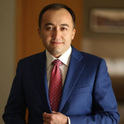 Илим Карыпбеков, КТРКнын башкы директору:«Бул чындыгында күлкүлүү нерсе, былжырак сөз»