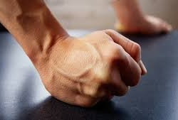 Батыштын бузуку саясатын жүргүзгөн, гранттарды актоо үчүн элге кыянаттык, түбү жамандык кылган НПОлордун кереги барбы?!